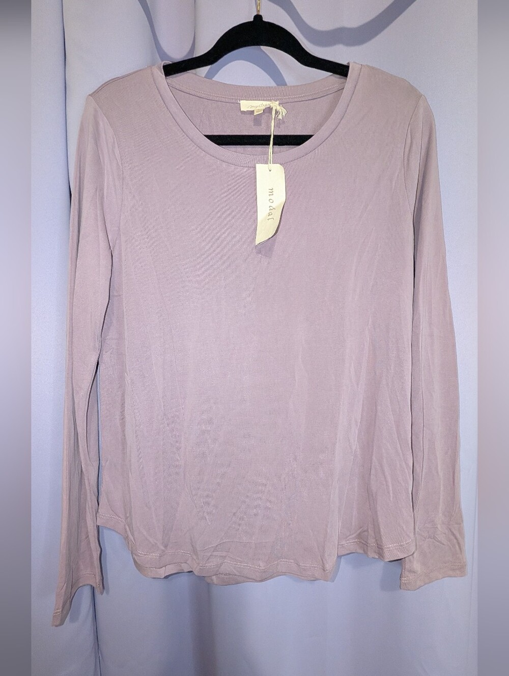 Mystree - NWT - Lightweight Lavender Long Sleeve Top - Picture 2 of 5